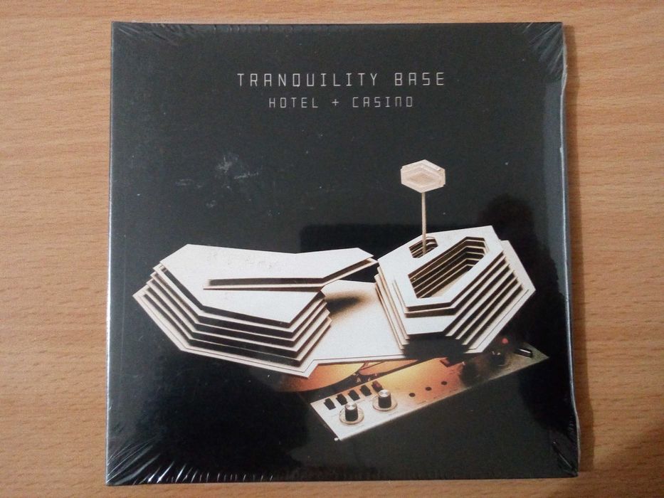 ARCTIC MONKEYS - Tranquility Base Hotel + Casino NOVO SELADO