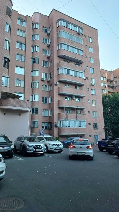 Продам просторная 4к квартира Вернадского Парк Шевченка Нагорка