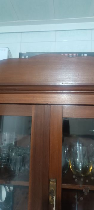 Móvel louceiro antigo restaurado