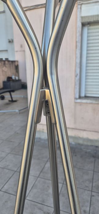 Cabide Ikea em metal