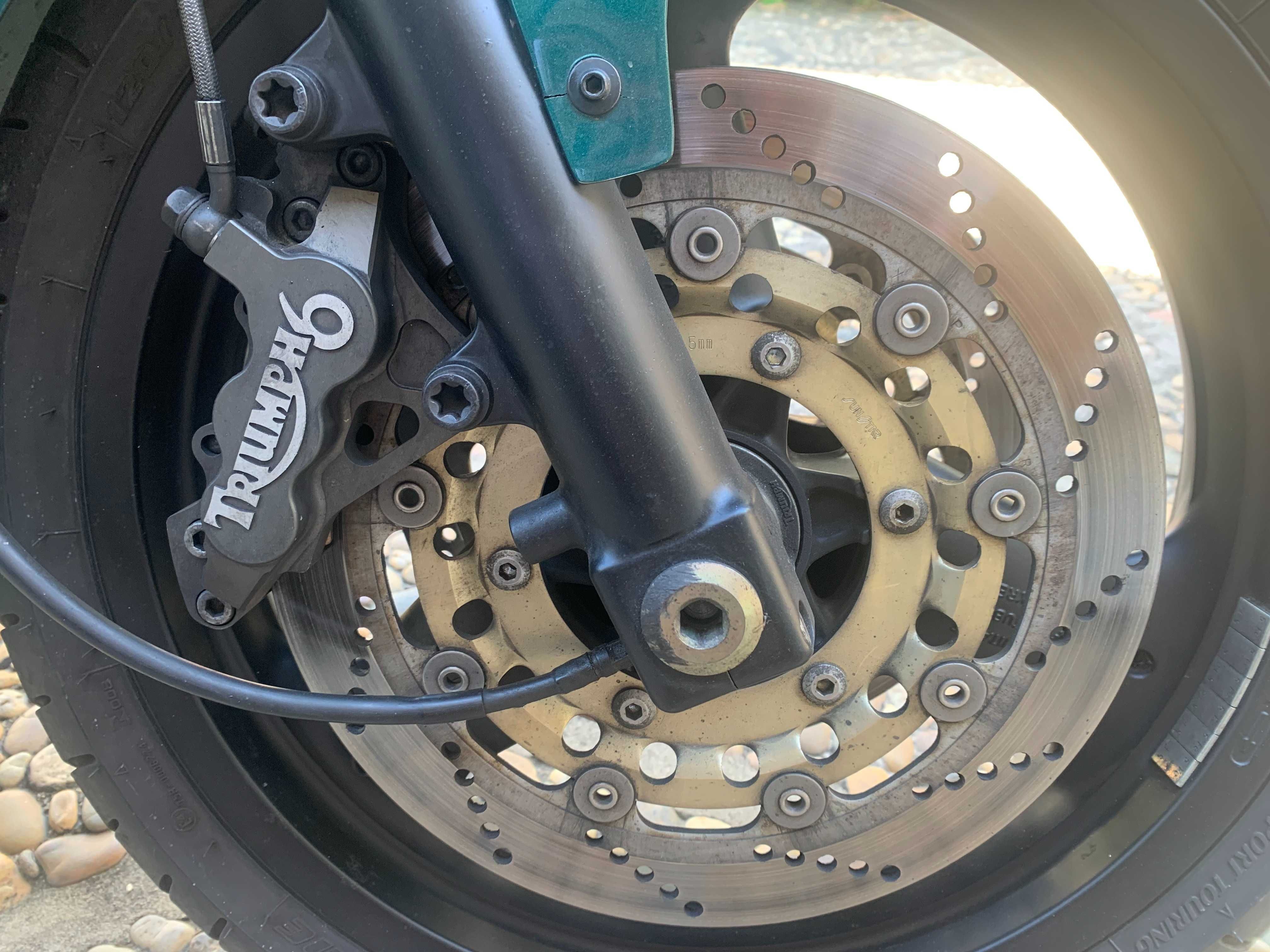 Triumph Daytona 1200