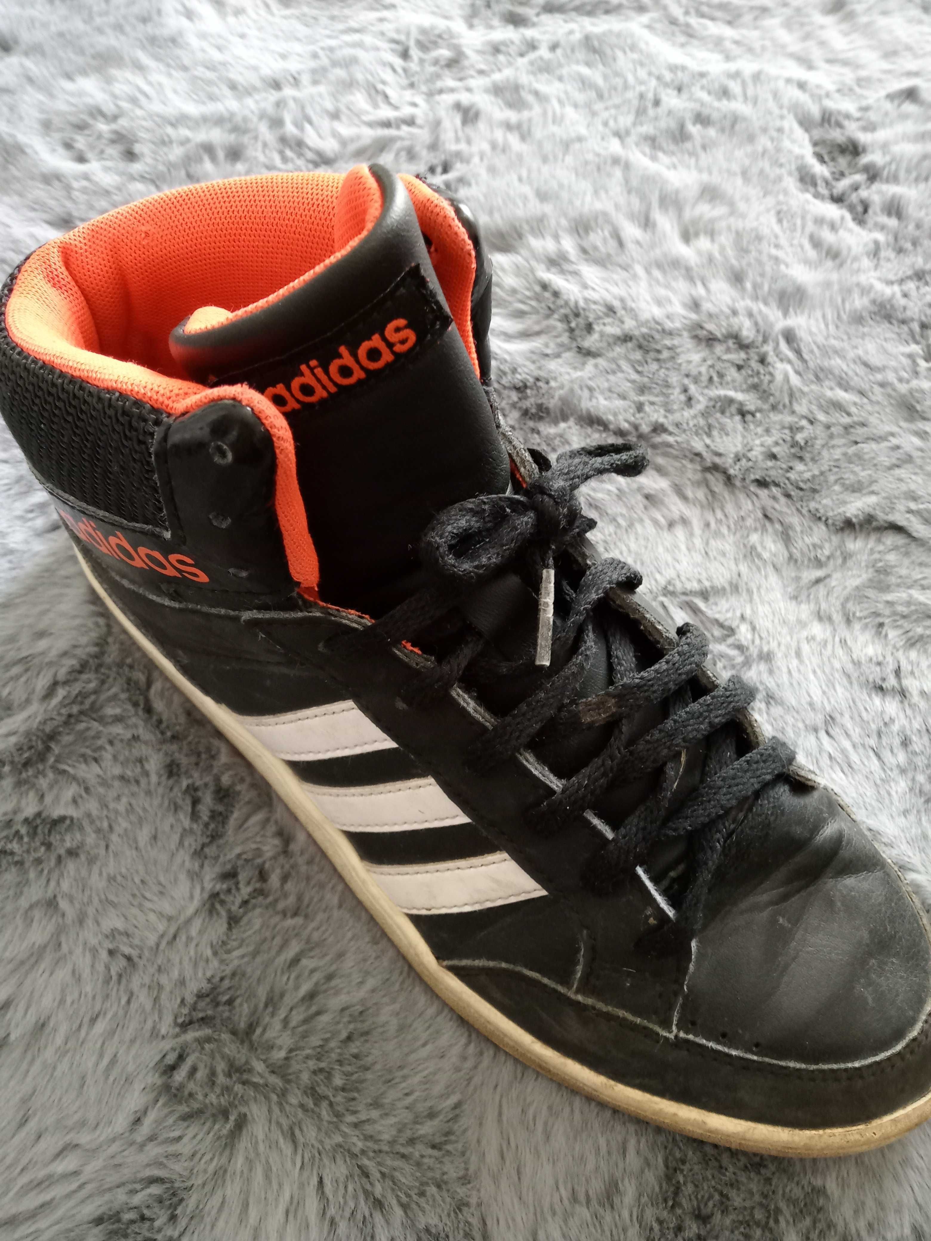 Buty młodzieżowe nr 38 firmy adidas