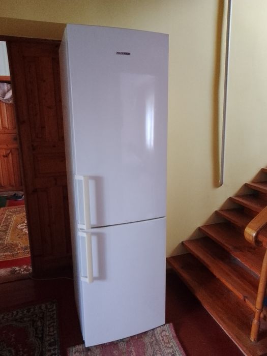 Холодильник Samsung