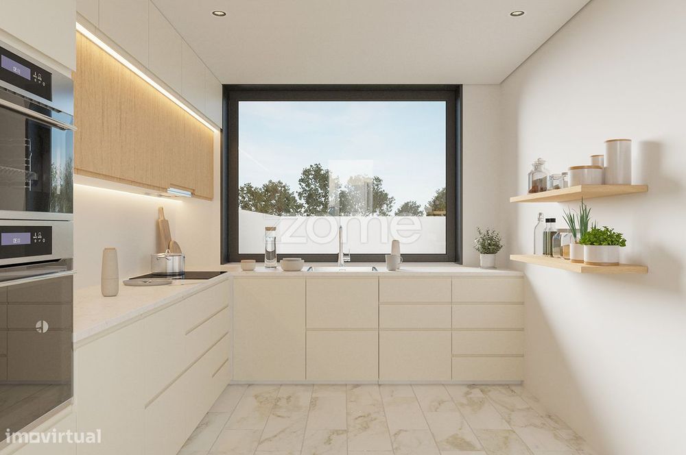 Lote para moradia a 250m Estação Palmilheira/Águas Santas, Maia.