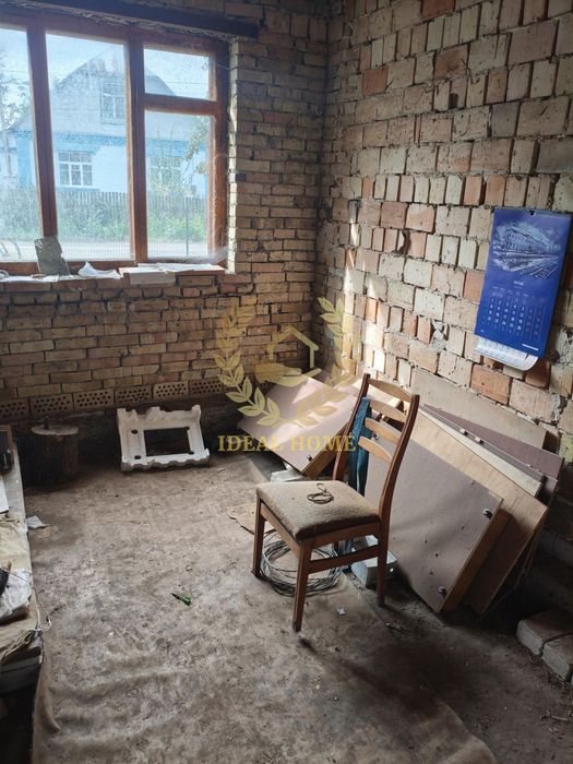 Продаж недобудованого будинку в Устимівці.