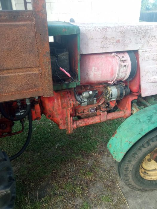 Продається трактор т-25