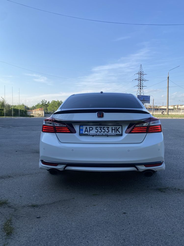 Продам Honda acord 2017 обєм 3.5 максимальна комплектакція
