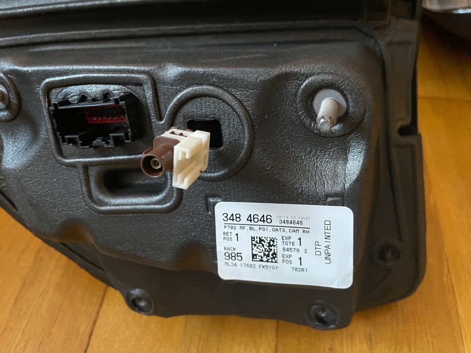 Ford F-150. Lustra boczne 21-23 rok