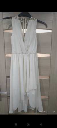 Sukienka asymetryczna ecru wiązana z tyłu dłuższy tył F&F wesele okazj