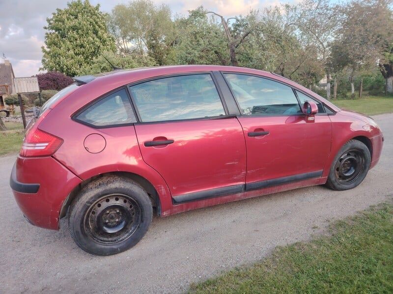 Разборка Шрот Ситроен С4 1,6 бензин. Двери , капот , крылья