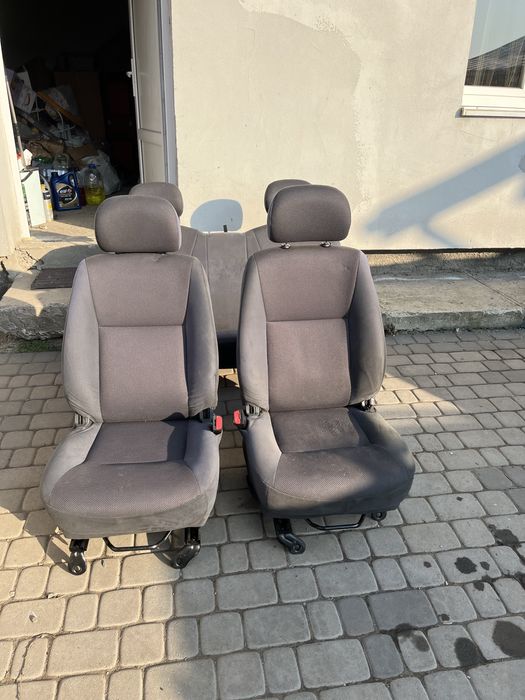 Сидіння isuzu dimax