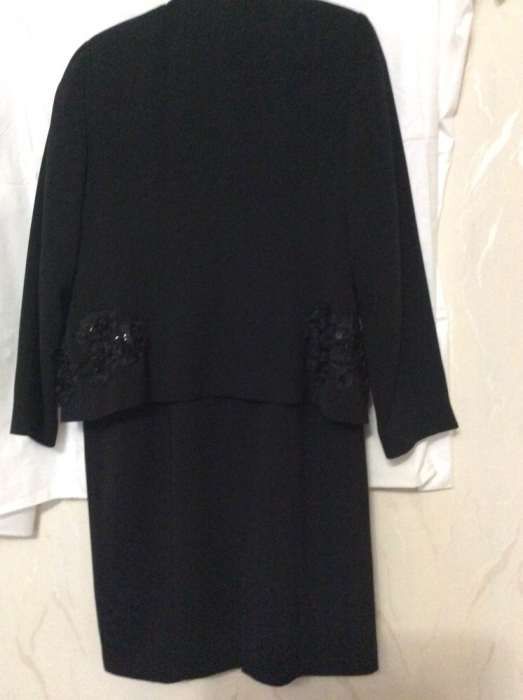 Продам нарядный костюм