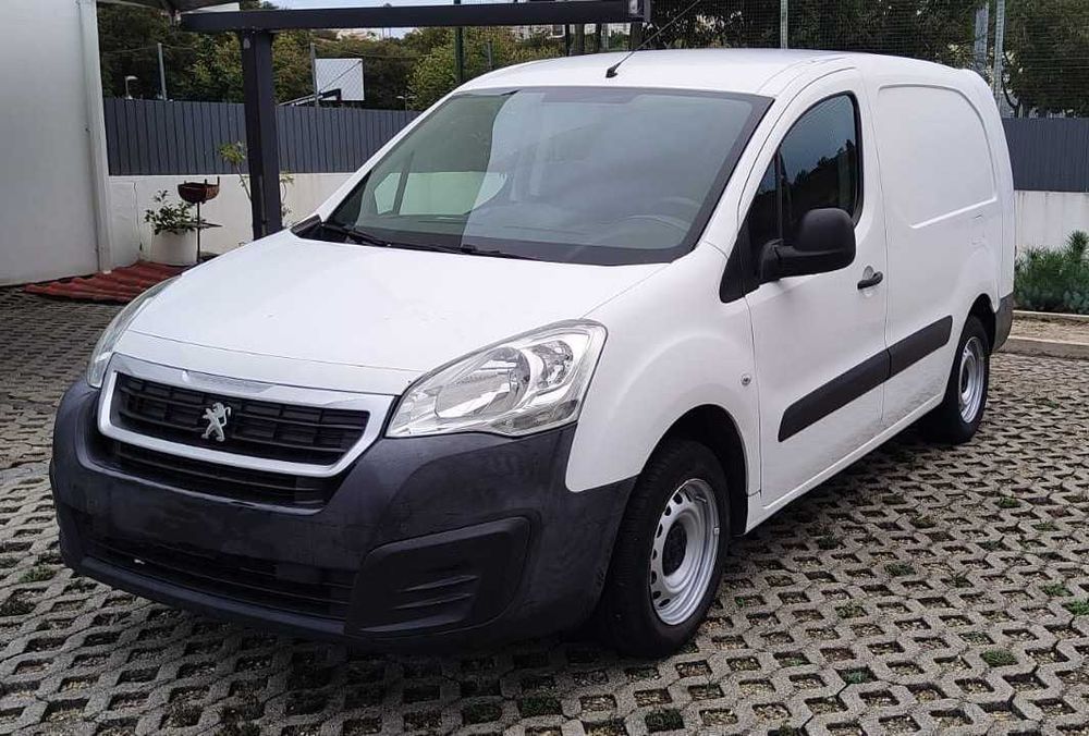 Peugeot Partner 1.6 BlueHDi_100cv - Versão Longa _ DVR incluído