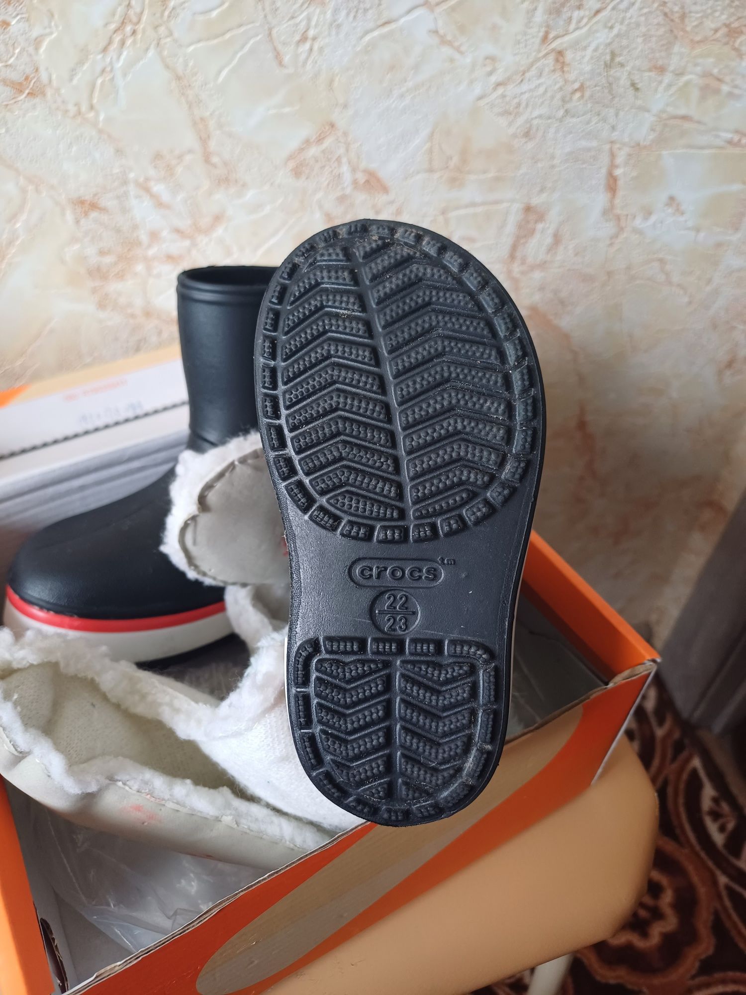 Дитяче взуття Crocs