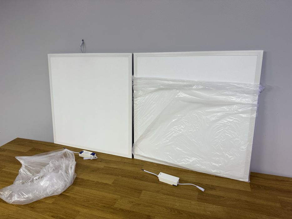 Led 60x60 40W (como novo)