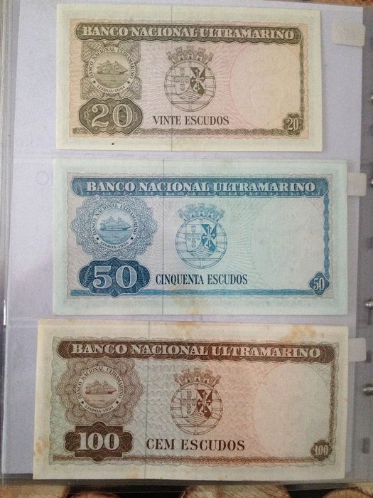 TIMOR 3 Notas NÃO CIRCULADAS pequenas manchas de humidade na de 100$00