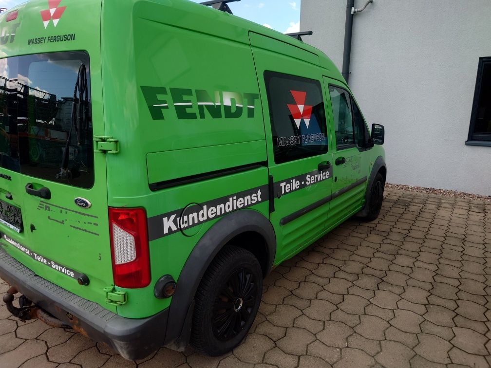 Ford transit connect. Caddy.