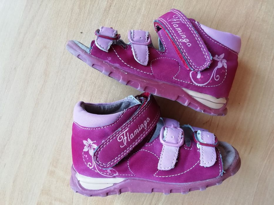 Продам босоножки Flamingo 24 р
