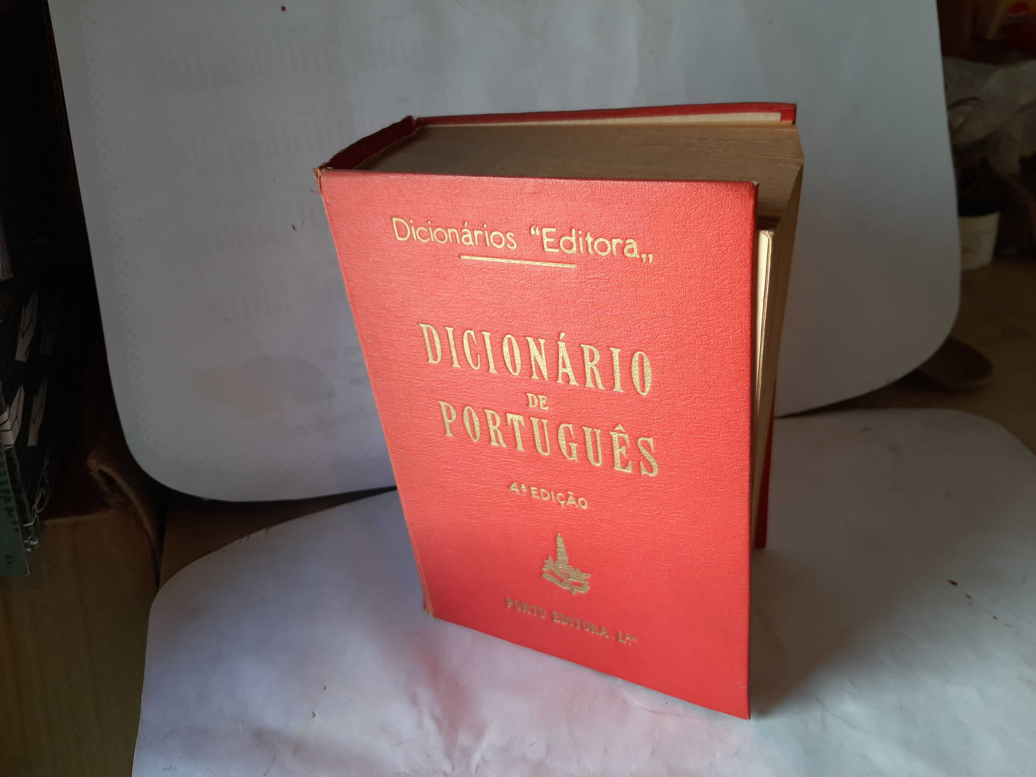 Dicionarios Lingua Francesa e Lingua Portuguesa.