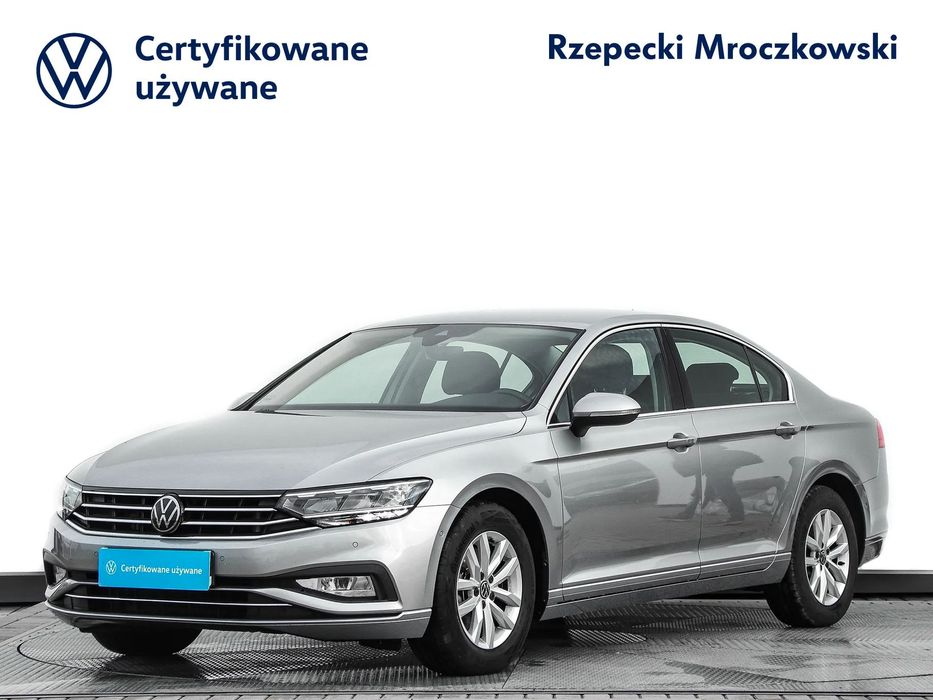 Volkswagen Passat 1.5 TSI 150 KM Business Autoalarm Podgrzewane Fotele Cyfrowe Zegary
