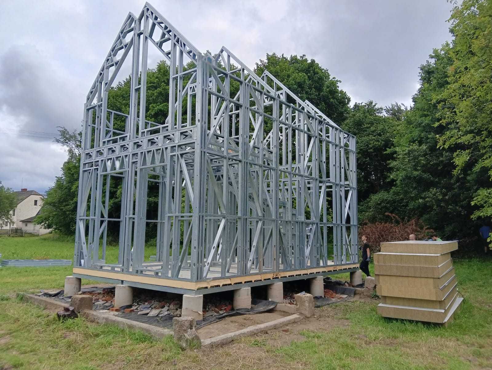 Domek 35m2, dom na zgłoszenie - konstrukcja stalowa szkieletowa