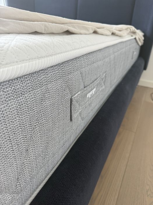 Cama de casal com colchao King Size - seminovo - 6 meses de uso