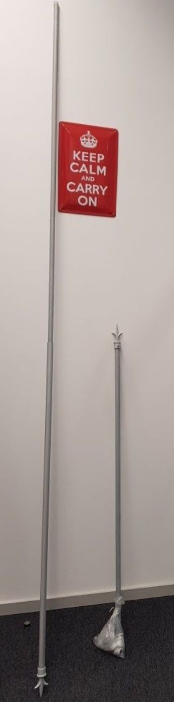 Varão extensível a 170cm e com 2cm diâmetro