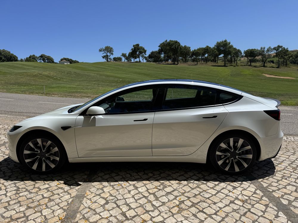 Tesla model 3 Highland