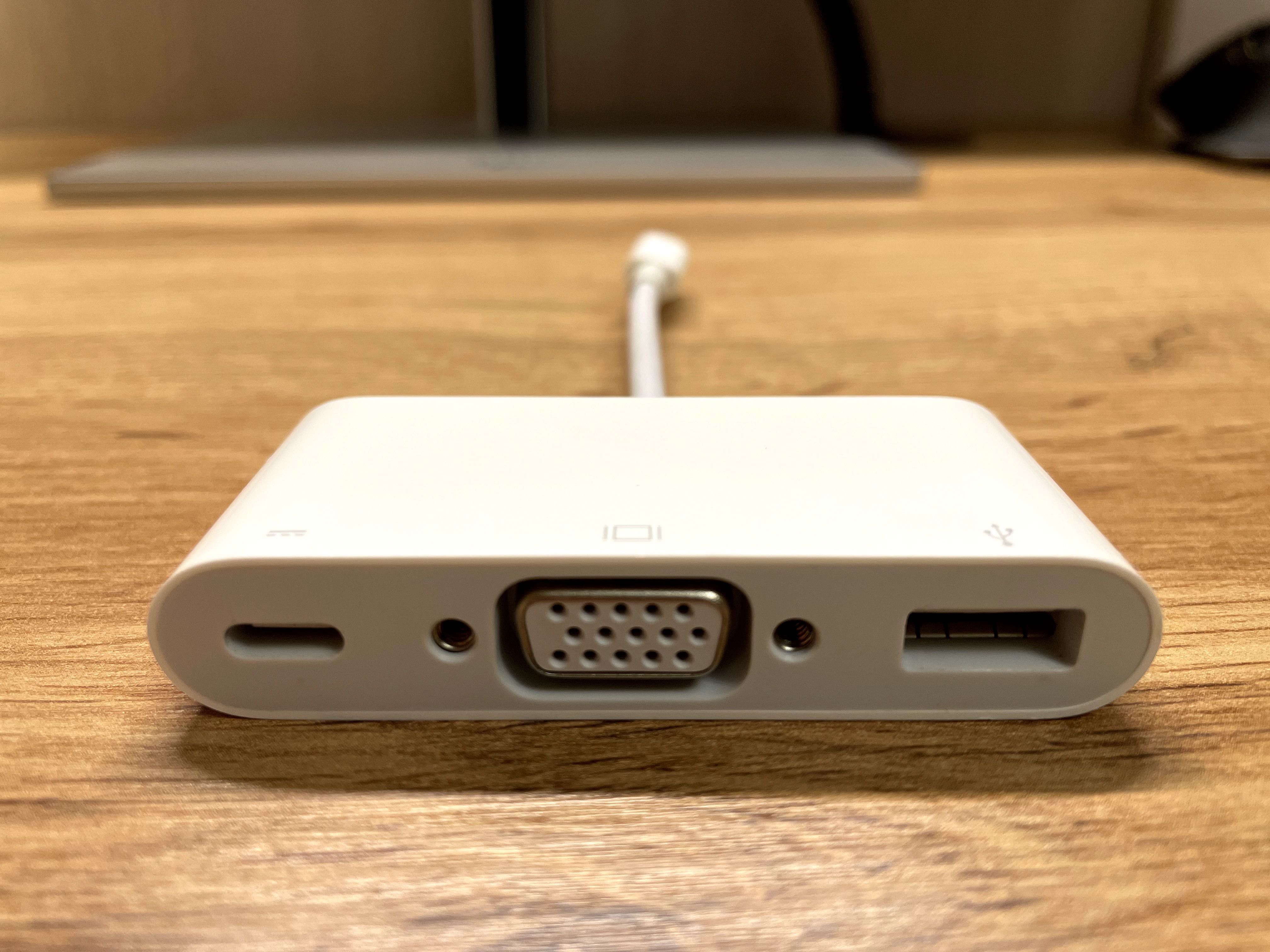 Адаптер Apple USB‑C VGA — решение для двух мониторов на Mac mini M1