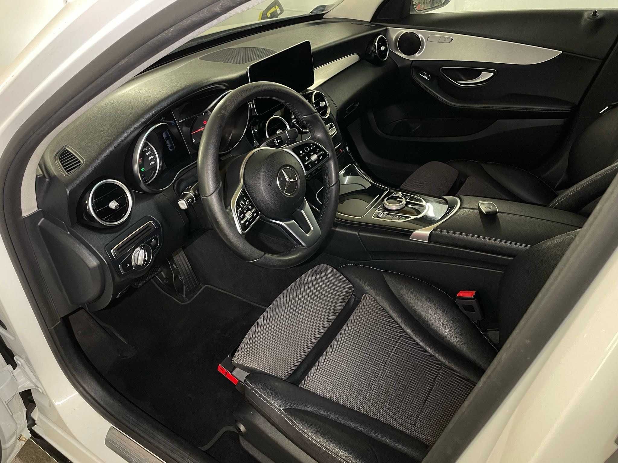 Mercedes-Benz C 220D 4MATIC, 2018r, lift