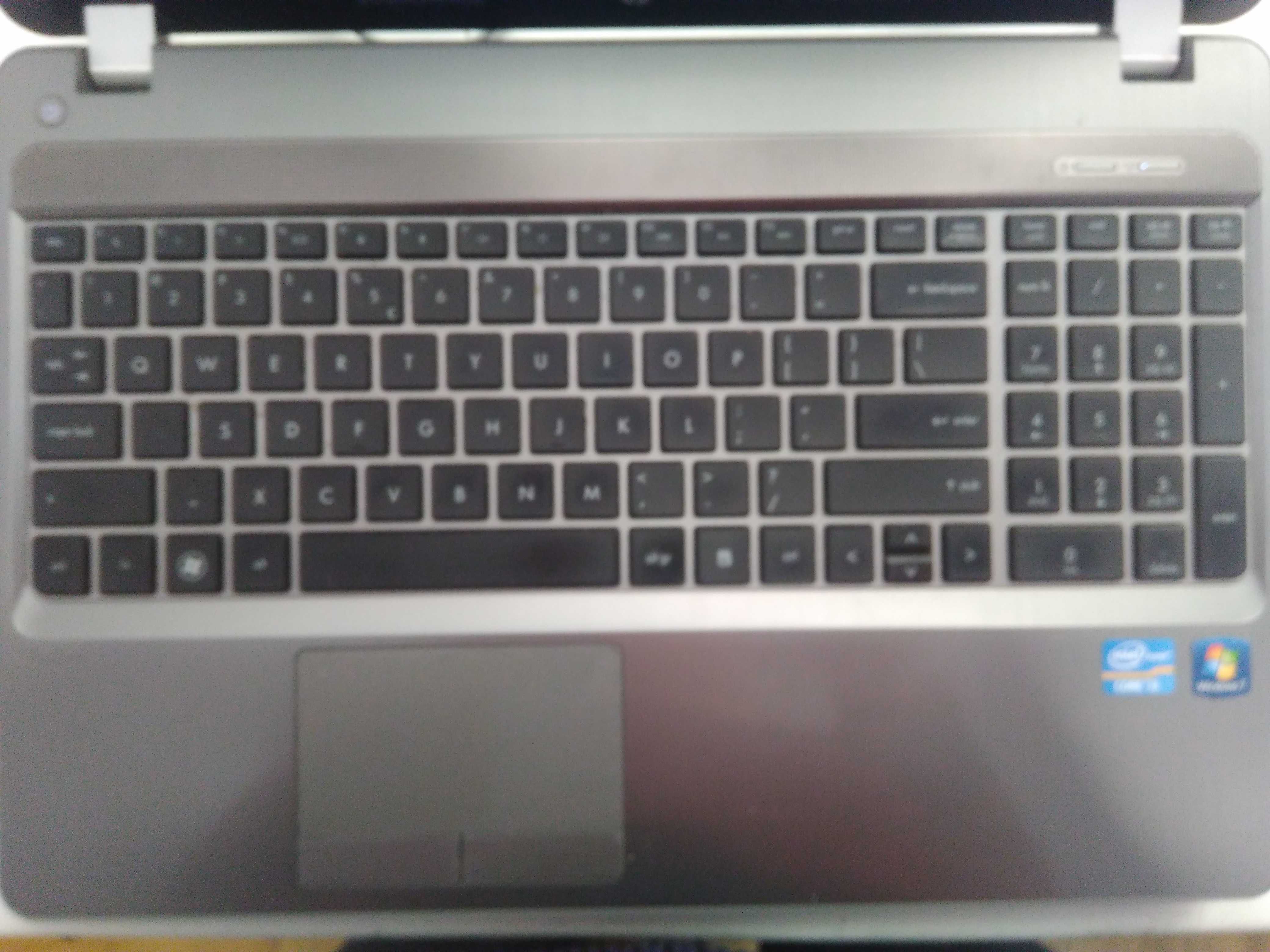 Laptop HP 4530s, i3, 8 GB, SSD 256 GB.