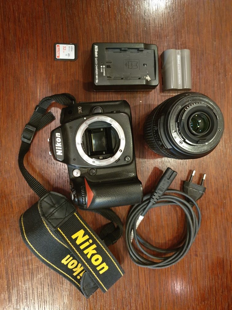 Nikon lustrzanka D90 body + obiektyw