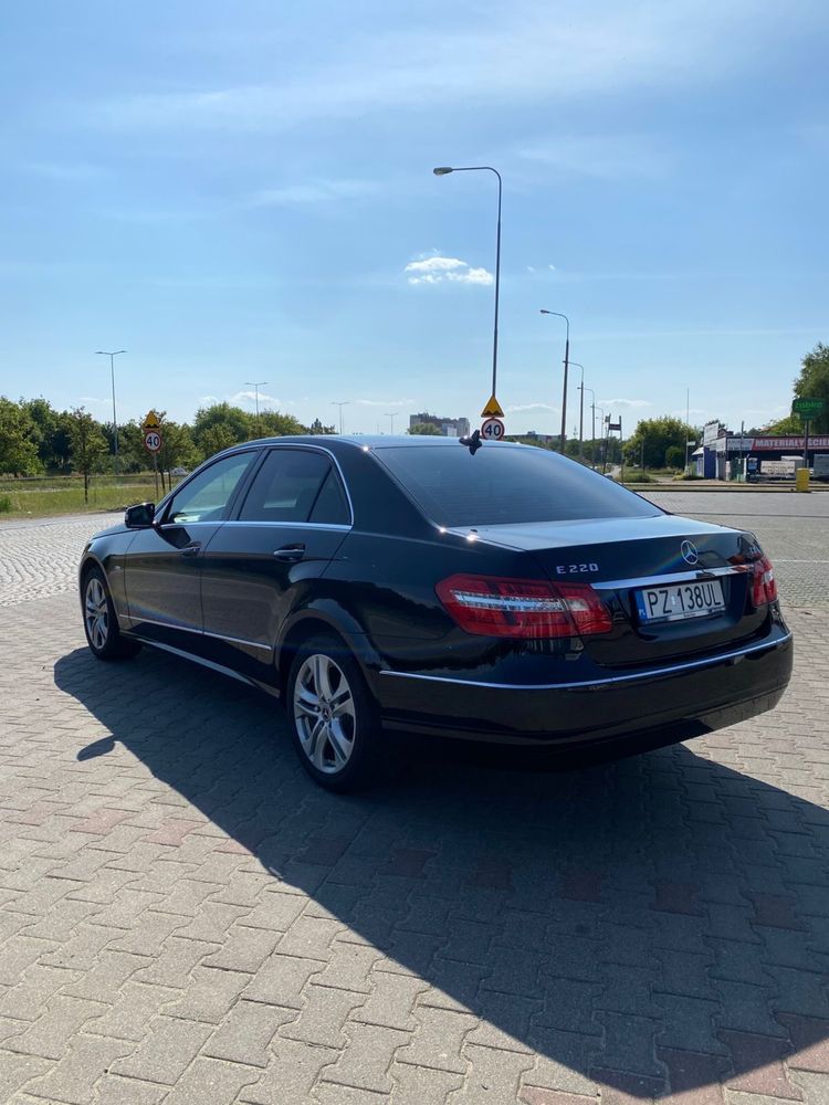 Mercedes E220 CDI 2.2 • 170KM • 2011 • Stan idealny • Serwisowany