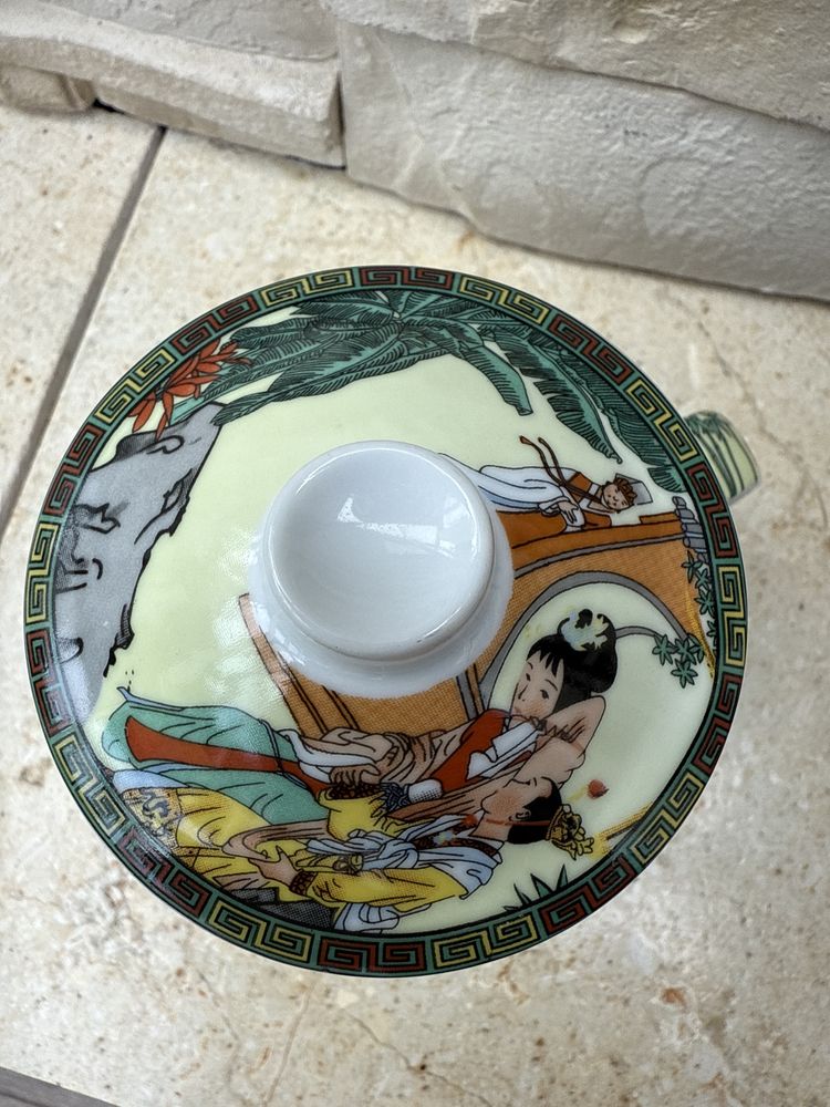Chiński kubek z zaparzaczem z porcelany Chiny Japonia Gejsza jak nowy