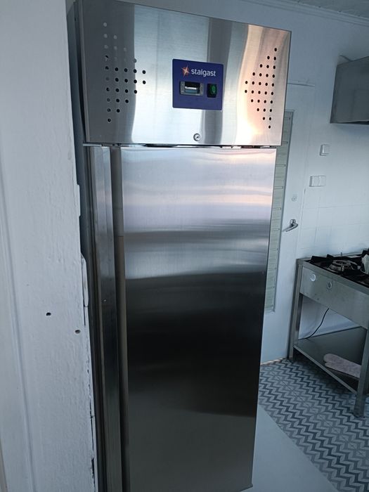 Lodówka nowa nie używana firmy STALGAS