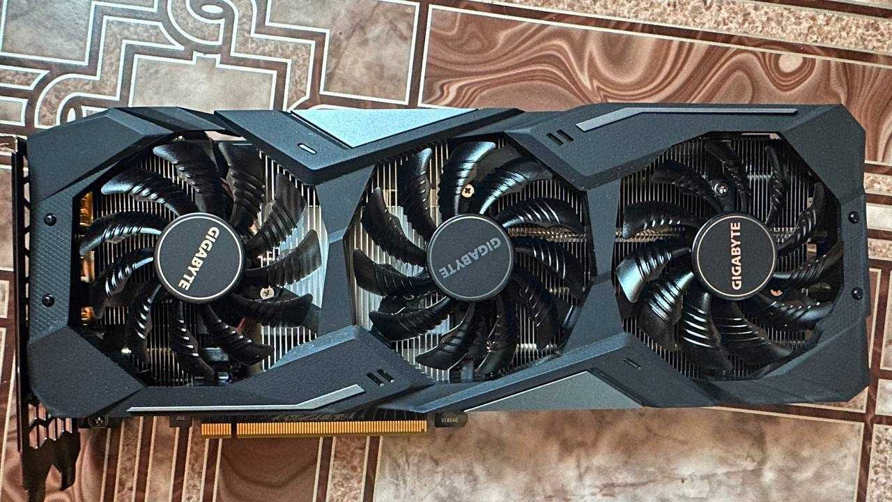 Gigabyte rtx 2070 super GAMING OC 8G (GV-N207SGAMING OC-8GC) не робоча