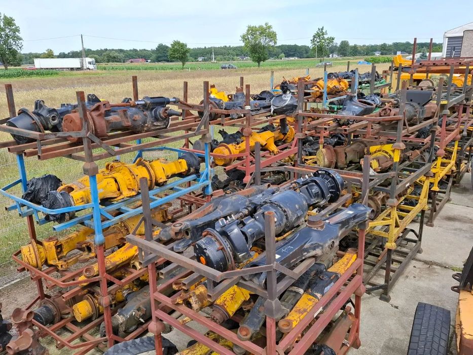 MOST ZWOLNICA ZWROTNICA OBUDOWA JCB 531 535 520 525 540 550 541 530