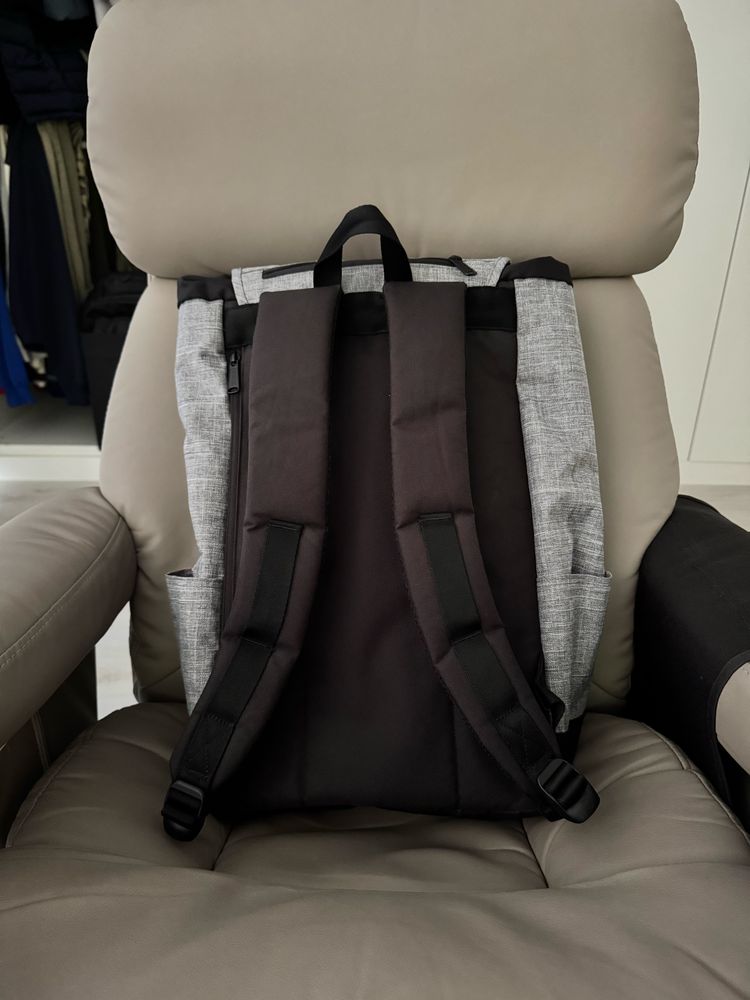 Mochila Herschel Little America PRO
