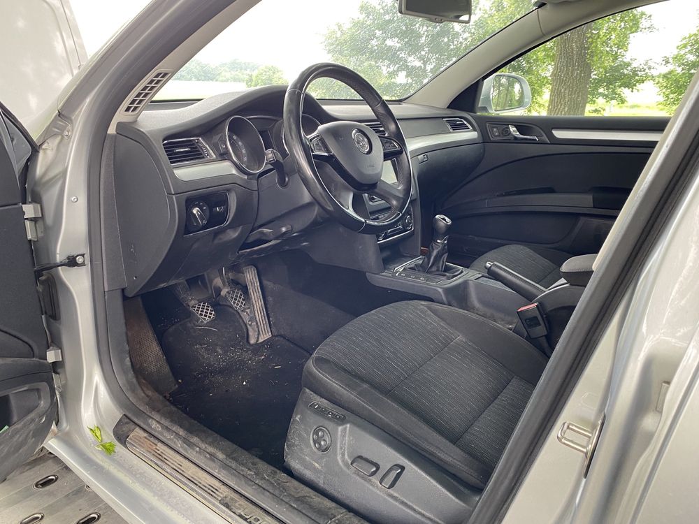 Skoda Superb 2.0 TDI 4x4 Business Navi Xenon Led Memory
