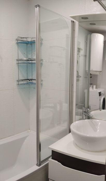 Трикімнатна,Проспект Незалежності.