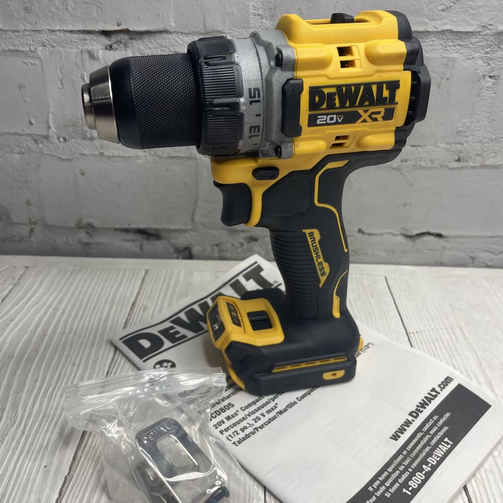 Бесщеточная дрель/шуруповерт DEWALT DCD800 20V MAX*