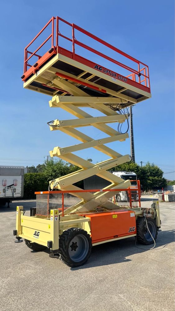 Maquina Tesoura JLG 153-22