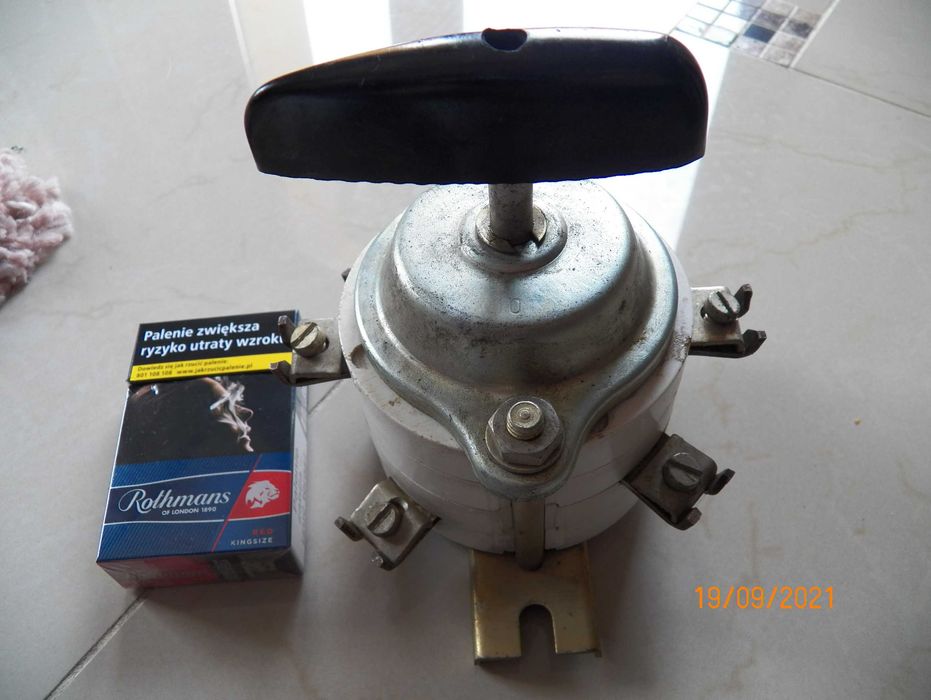 Wyłącznik pakietowy, warstwowy 500V, 60A.