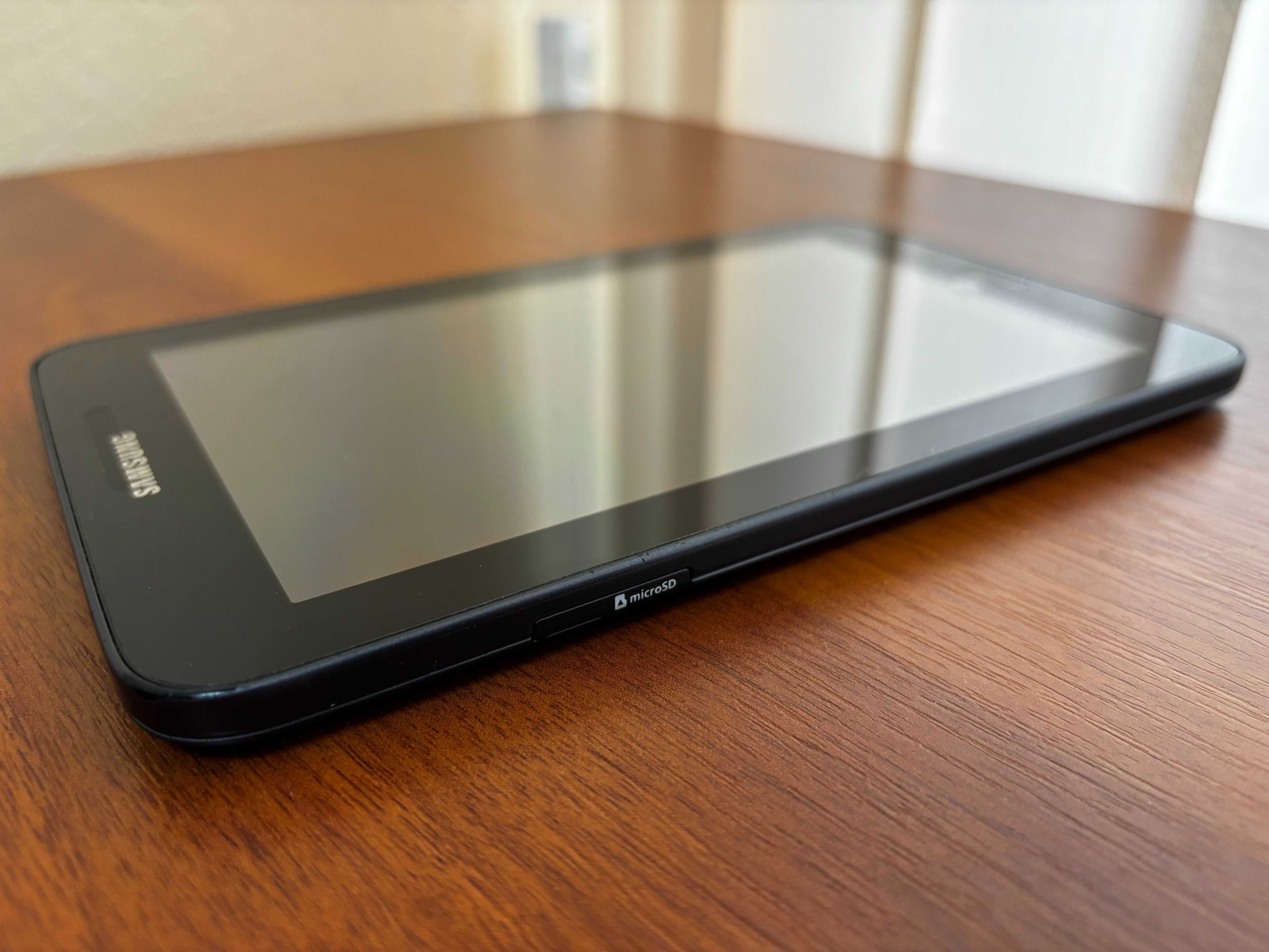 Планшет Samsung Galaxy Tab 3 Lite SM-T110 8gb