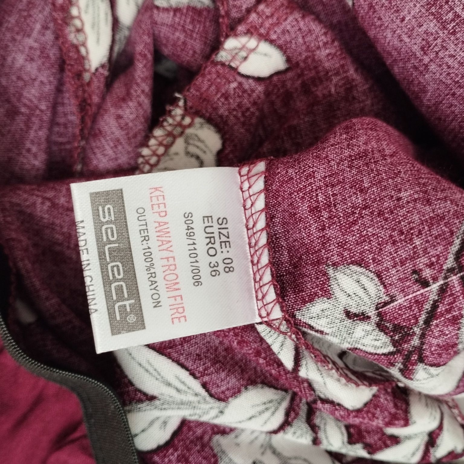 Nowe damskie spodnie Select z metką – bordowe w kwiaty, rozmiar 36/38