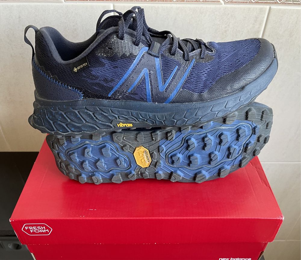 Sapatilhas New Balance Novas TAM.44 Gore-Tex preto e azul