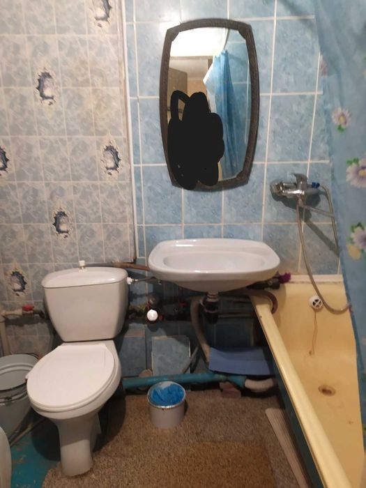 2к, центр, цікава і амбітна квартира по хорошій ціні