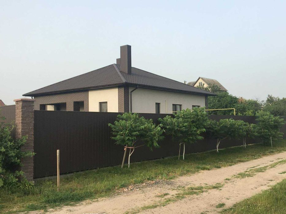 Продам будинок в якому живе любов.