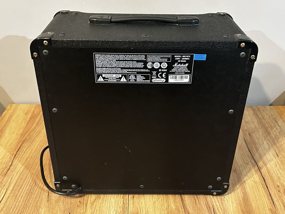 Wzmacniacz gitarowy Marshall MG15FX