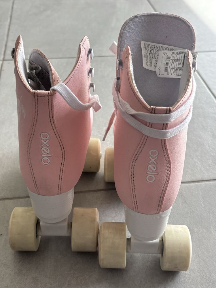 Patins de 4 rodas ,marca Oxelo